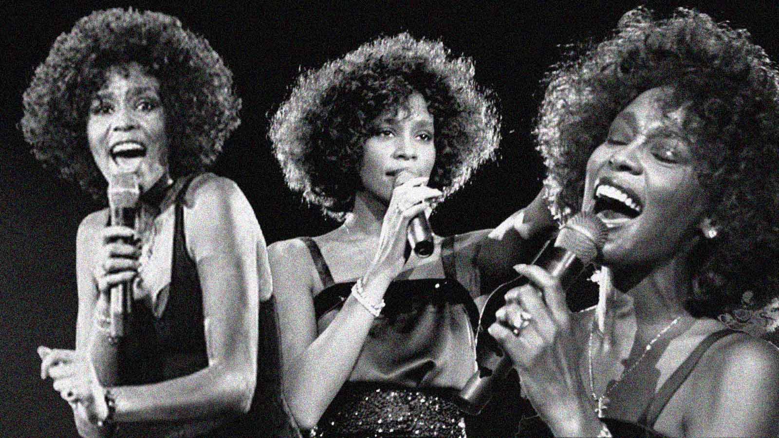 imagem em preto e branco da cantora Whitney Houston